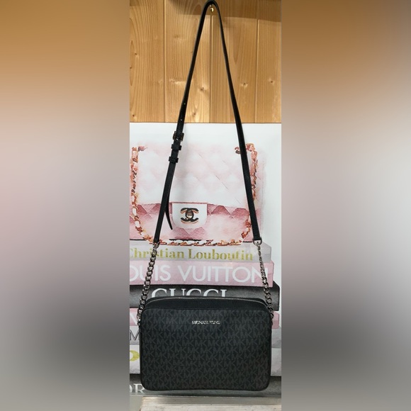 Michael Kors crossbody bundle - Picture 2 of 9